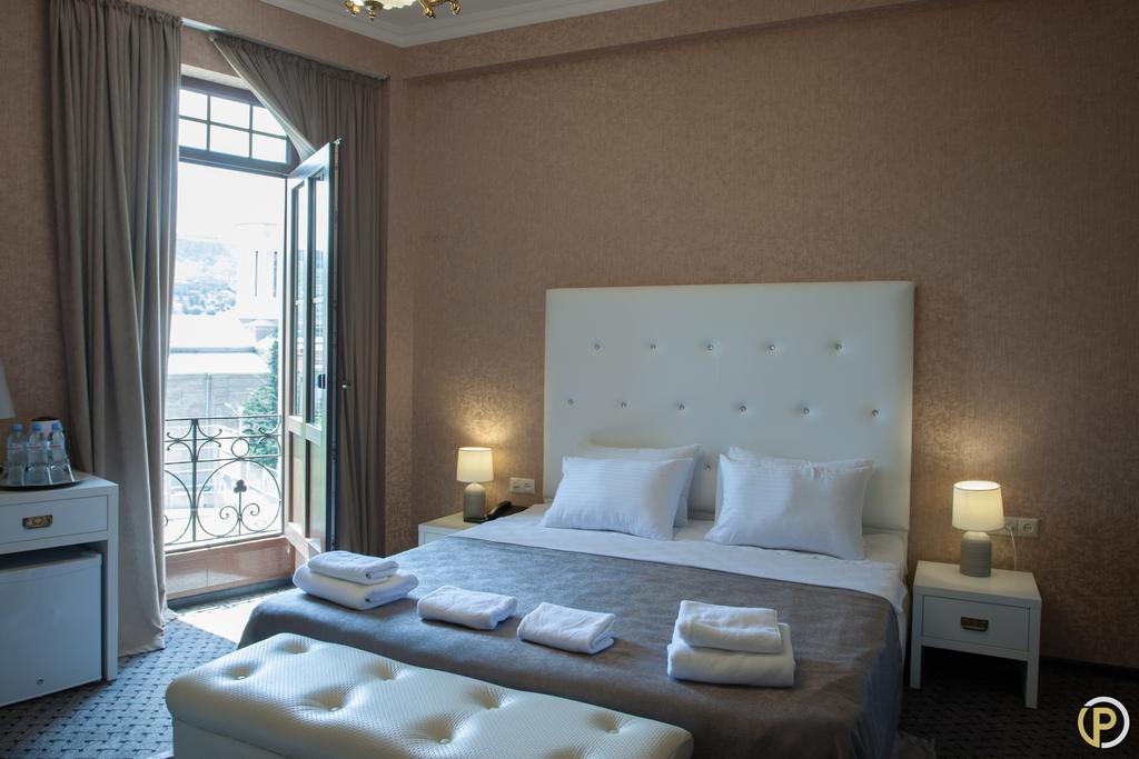Hotel Piazza Tbilisi Eksteriør billede
